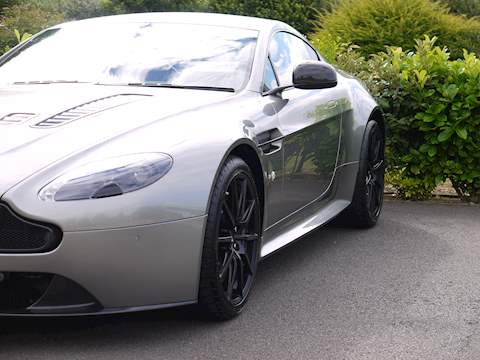 Aston Martin Vantage S V12 - U3524