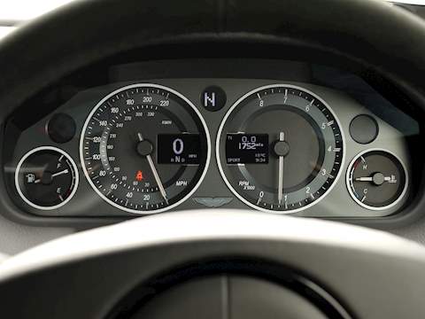 Aston Martin Vantage S V12 - U3524