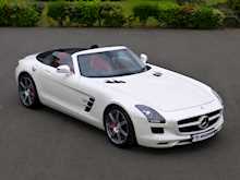 Mercedes-Benz SLS