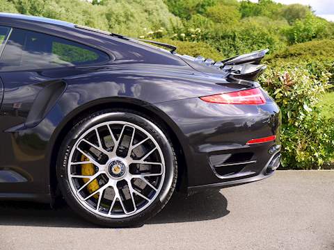 Porsche 911 Turbo S Pdk - U3552