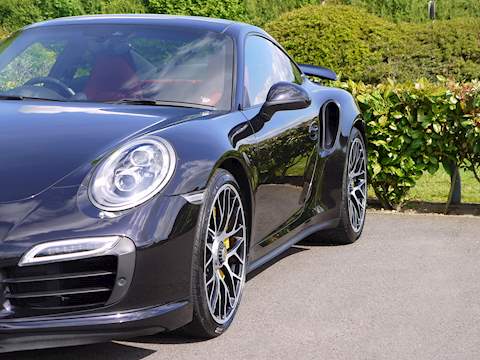 Porsche 911 Turbo S Pdk - U3552