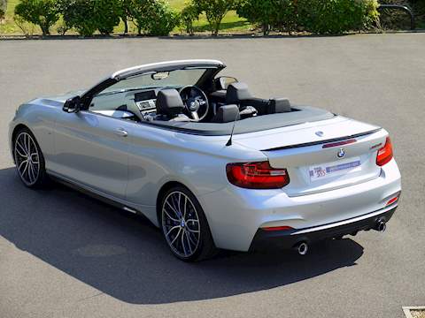 BMW 2 Series M240i - U3559