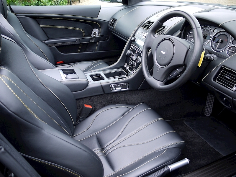 Aston Martin DB9 Volante 'Carbon Edition' Touchtronic 2 - Large 1