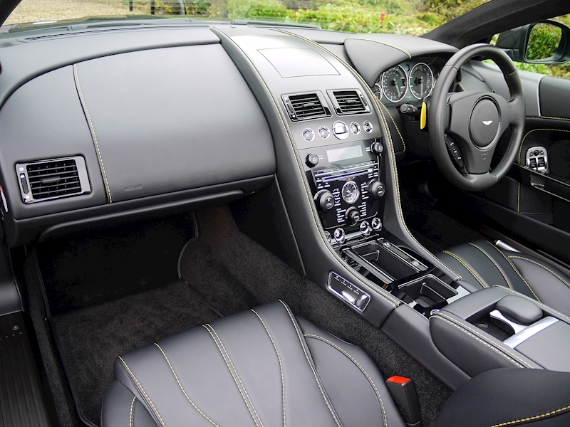 Aston Martin DB9 Volante 'Carbon Edition' Touchtronic 2 - Large 8