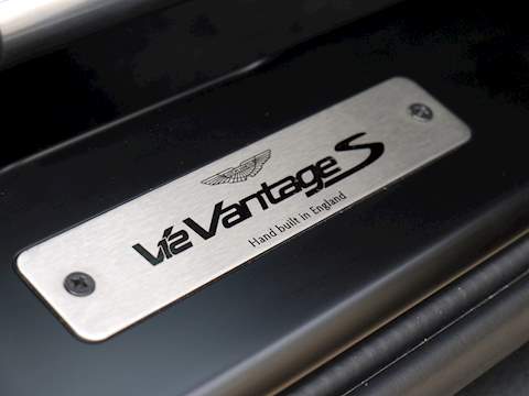 Aston Martin Vantage S V12 - U3561