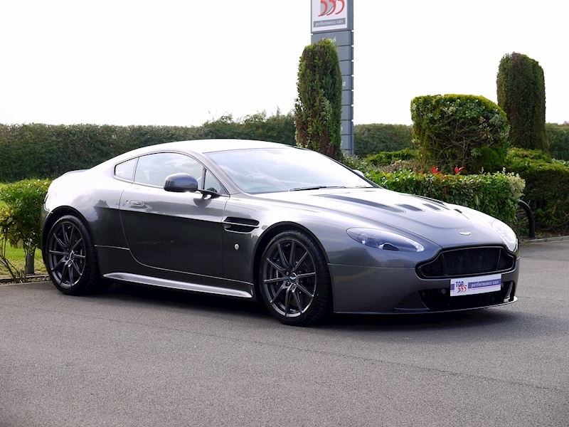 Aston Martin V12 Vantage S - Manual - Large 19