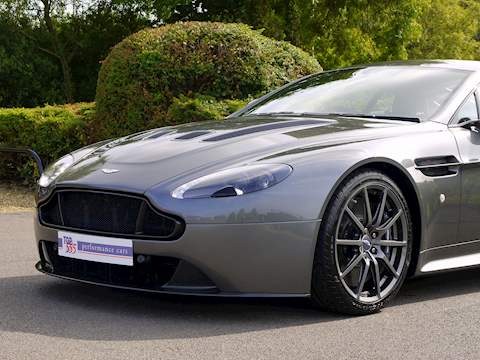 Aston Martin Vantage S V12 - U3561
