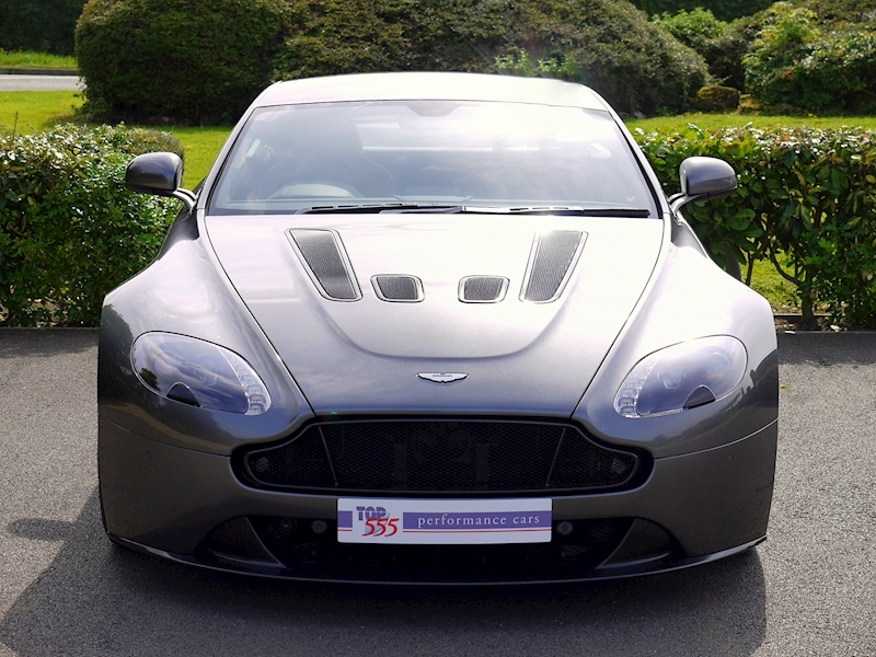 Aston Martin V12 Vantage S - Manual - Large 23