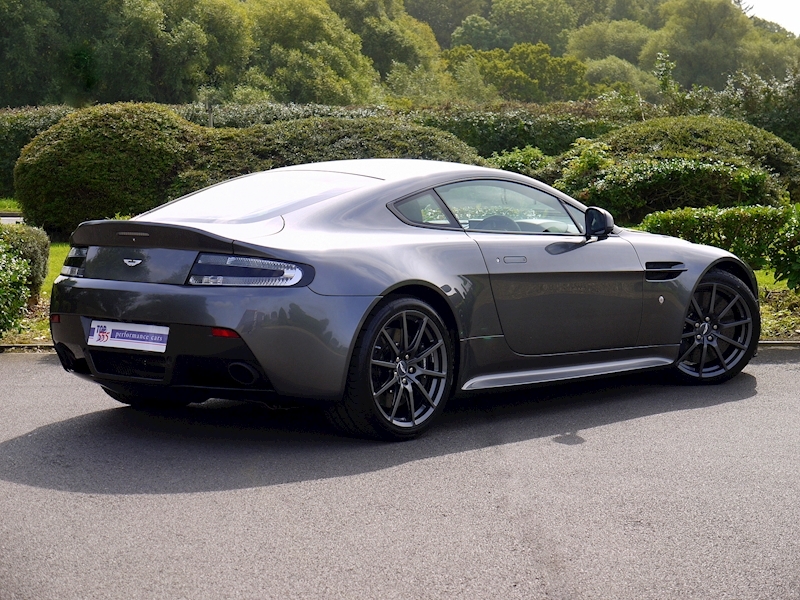 Aston Martin V12 Vantage S - Manual - Large 29