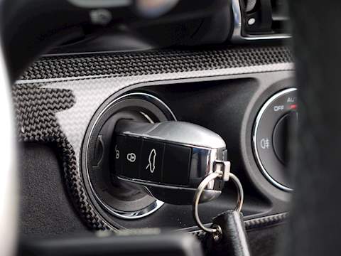 Porsche 911 Carrera Gts Pdk - U3572