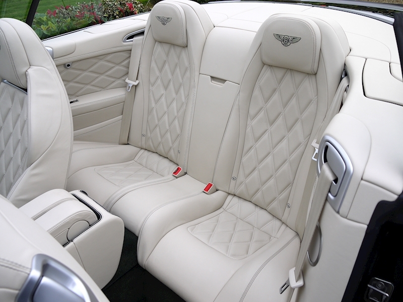 Bentley Continental W12 GTC Mulliner - Large 8