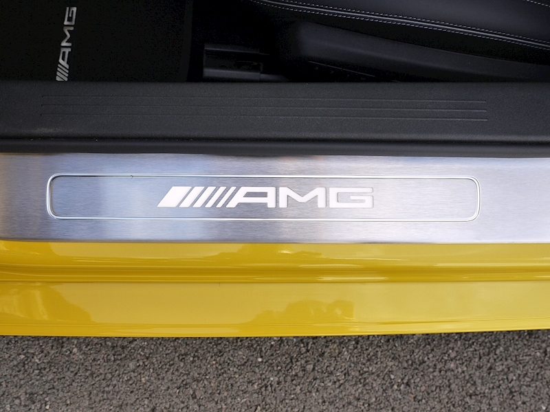 Mercedes AMG GT-S (PREMIUM PACK) - Large 5