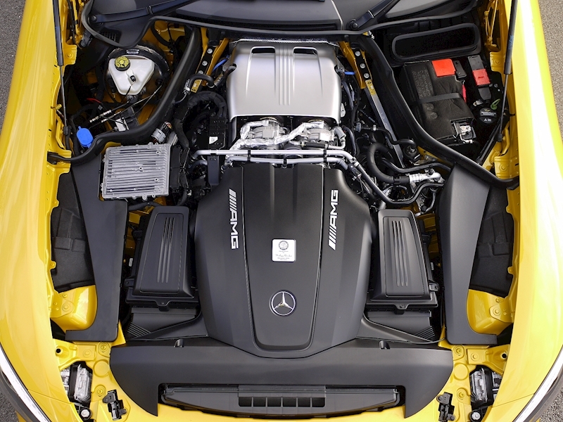 Mercedes AMG GT-S (PREMIUM PACK) - Large 17