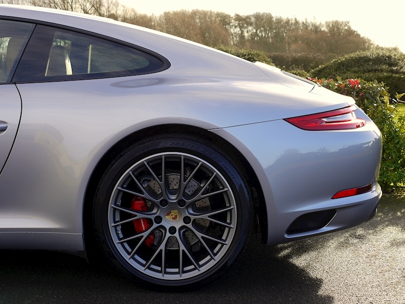 Porsche 911 (991.2) Carrera S 3.0 PDK - Large 3