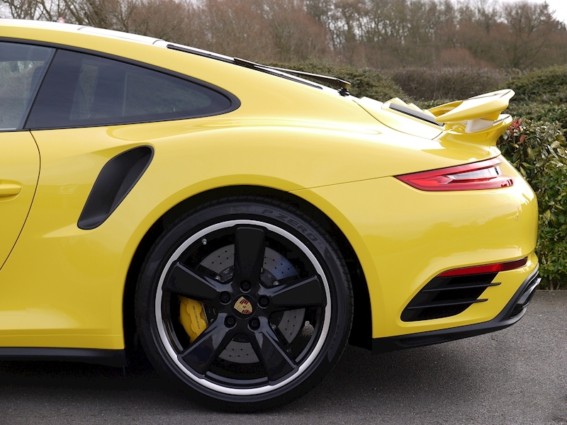 Porsche 911 (991.2) Turbo S 3.8 Coupe PDK - Large 4