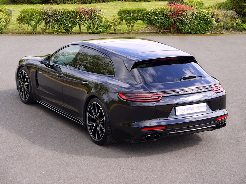 Porsche Panamera Turbo S E-Hybrid Sport Turismo - Large 37