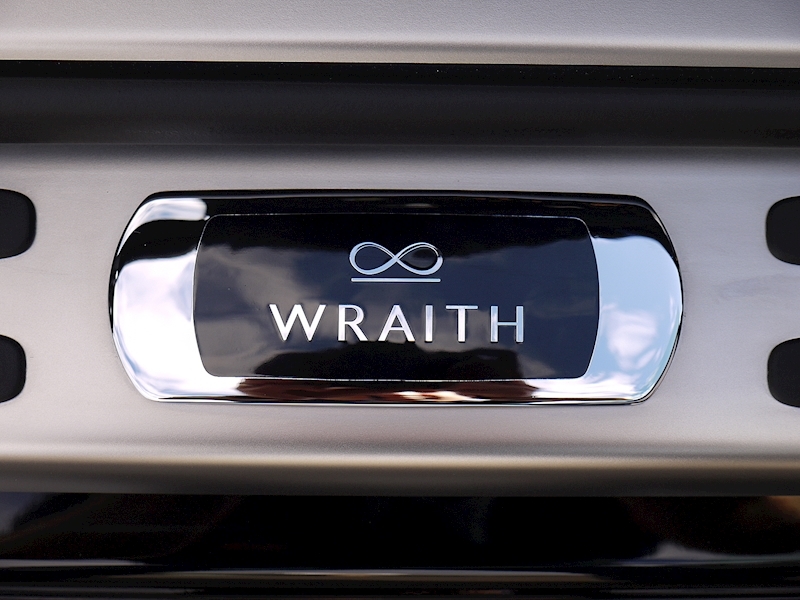 Rolls-Royce Wraith 'Black Badge' - Large 5