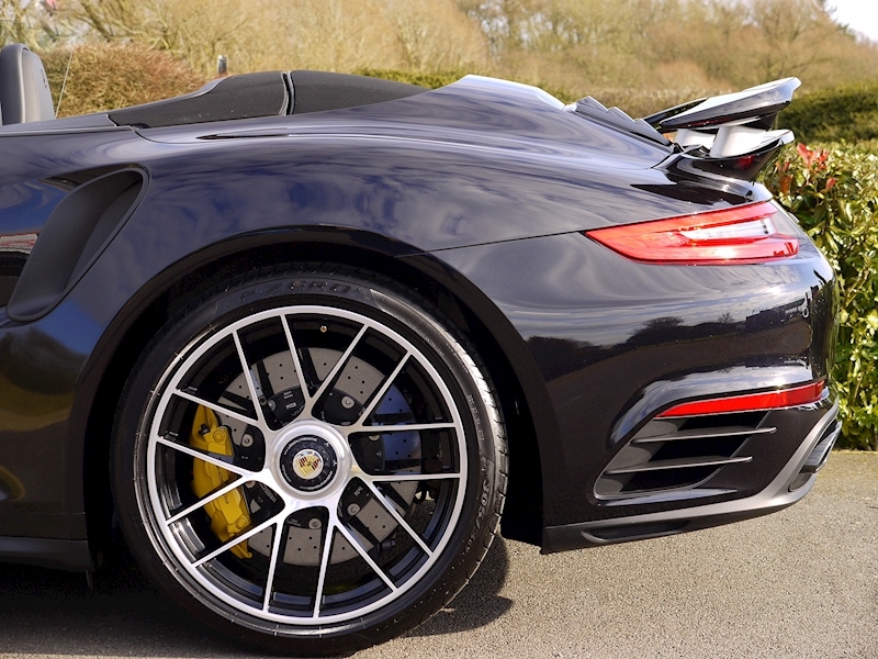 Porsche 911 (991.2) Turbo S Cabriolet 3.8 PDK - Large 3