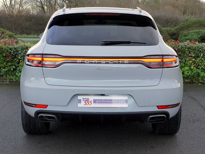 Porsche Macan 2.0 PDK - New Model - Large 13