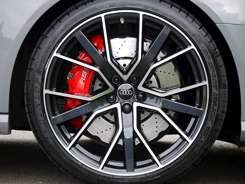 Audi RS6 Performance 4.0 TFSI Quattro - Large 12