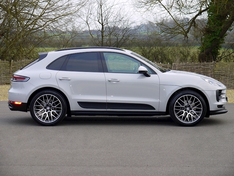 Porsche MACAN 2.0 PDK - New Model - Large 12