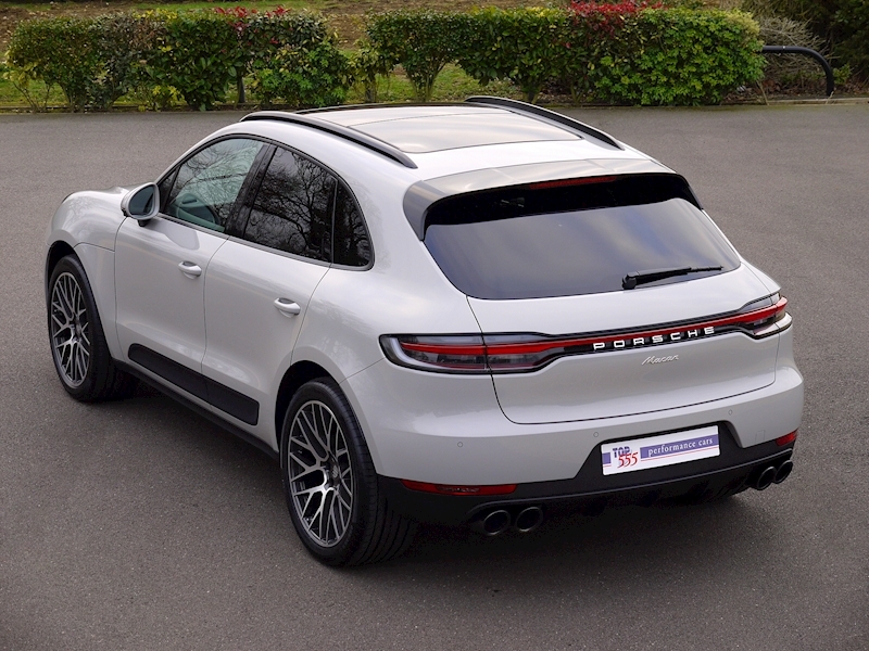 Макан ее волосы. Porsche Macan 2. Порше Макан 2.0. Porsche Macan 2.0 PDK. Porsche Macan, 2.0 l, 2021.