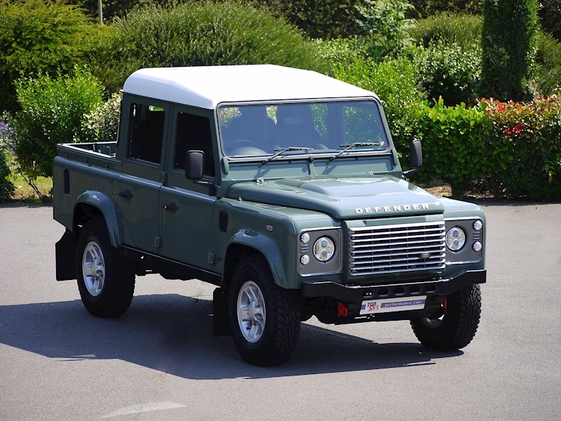 Land Rover Defender 110 XS 2.2D Crew-Cab Pickup - Large 0