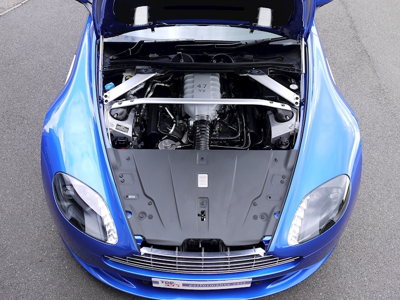 Aston Martin V8 Vantage 4.7 Manual - Large 25