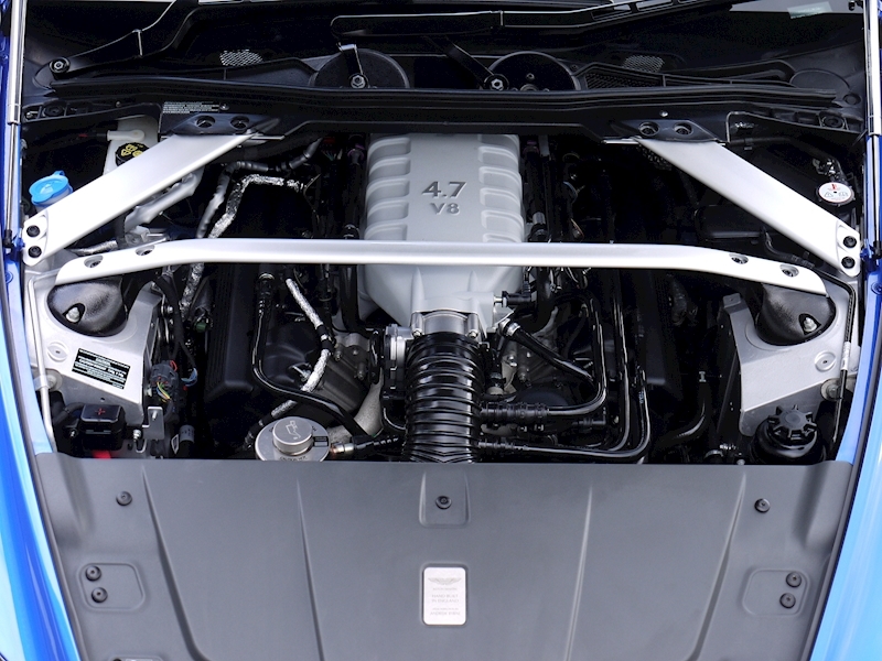 Aston Martin V8 Vantage 4.7 Manual - Large 26