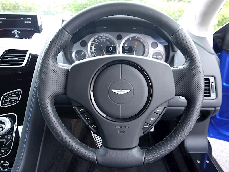 Aston Martin V8 Vantage 4.7 Manual - Large 30