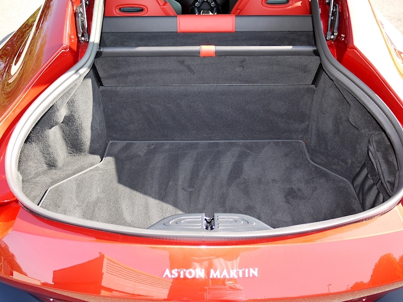 Aston Martin V8 Vantage 4.0 Touchtronic 3 - Large 13