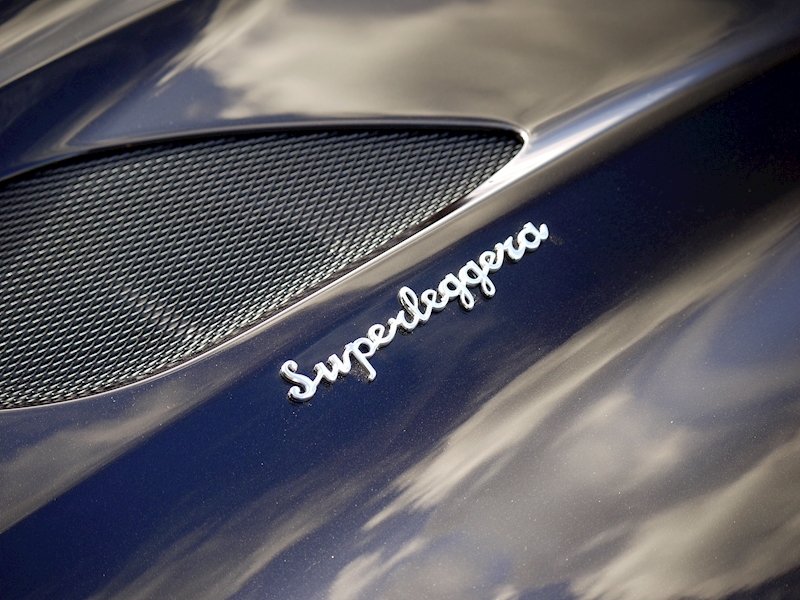 Aston Martin DBS Superleggera - Large 9