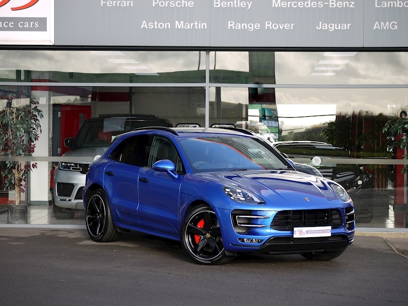 Porsche Macan Turbo with Performance Package 3.6 PDK - Large 30