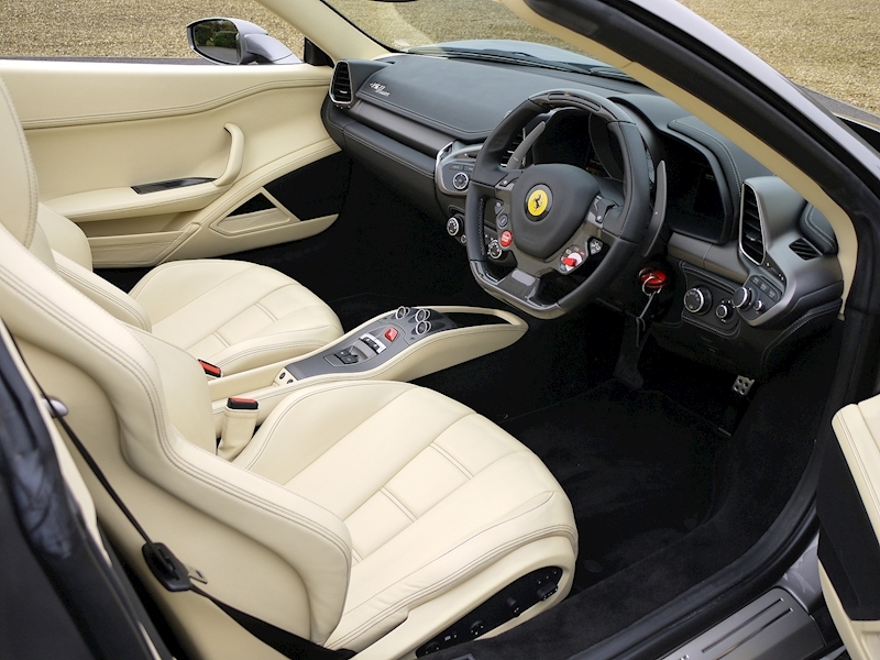Ferrari 458 Spider - Large 1