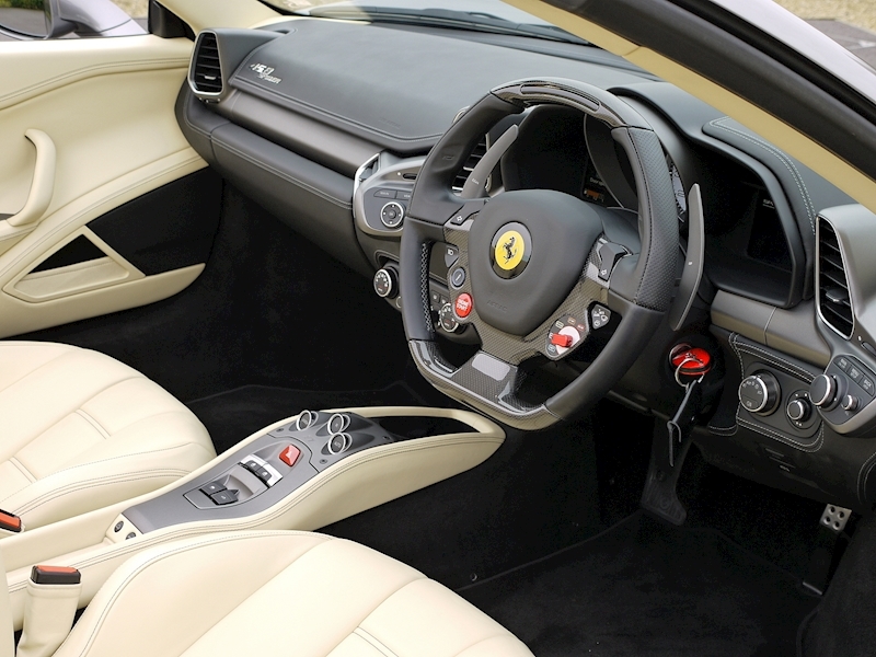 Ferrari 458 Spider - Large 2