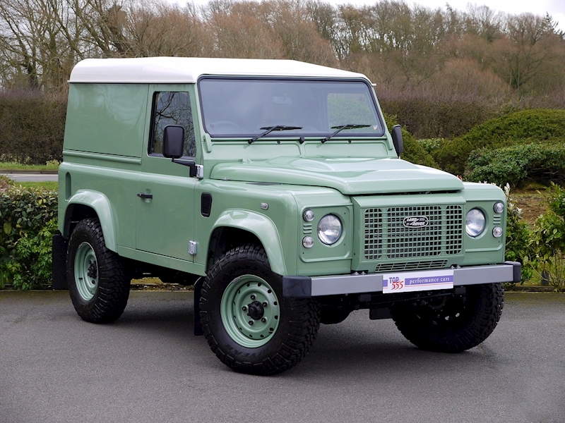 Land Rover Defender 90 'Heritage Edition' Hard Top - Large 20