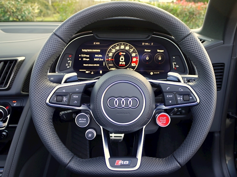 Audi R8 V10 Spyder Performance Carbon Black Edition - Large 33