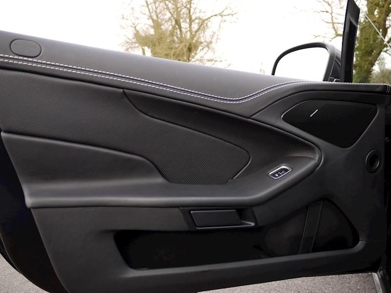 Aston Martin Vanquish 6.0 V12 Coupe Touchtronic 3 - Large 9