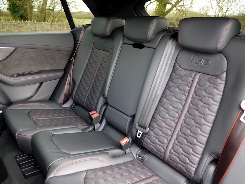 Audi RSQ8 4.0 V8 - Carbon Black Edition - Large 8