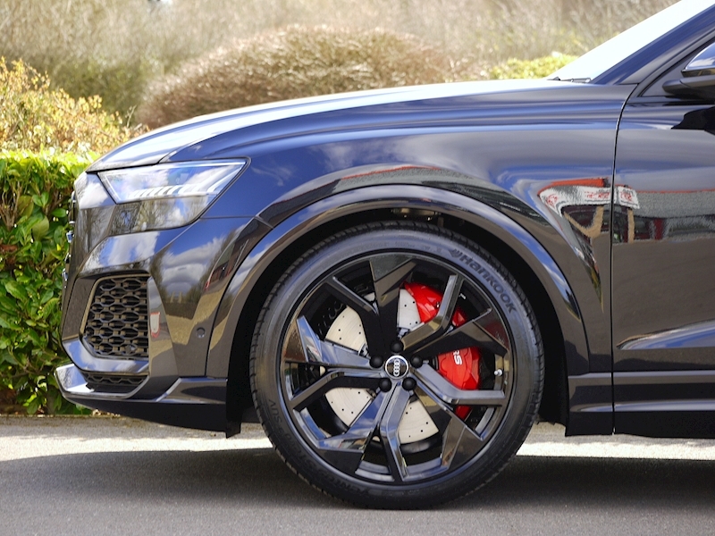 Audi RSQ8 4.0 V8 - Carbon Black Edition - Large 14