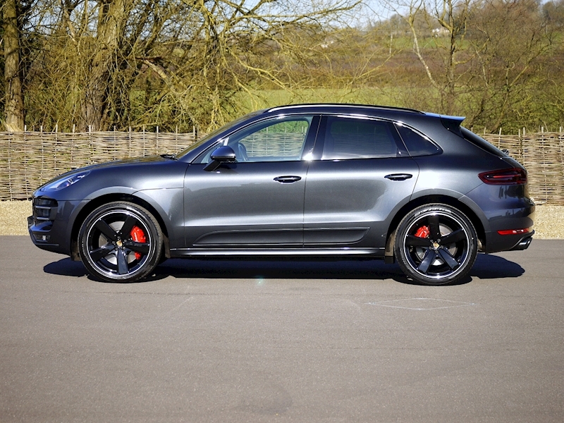 Porsche Macan Turbo with Performance Package 3.6 PDK - Large 21
