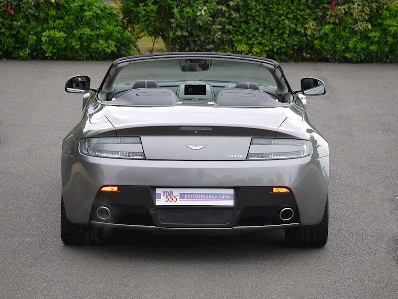 Aston Martin V8 Vantage 4.7 Roadster Manual - Large 17