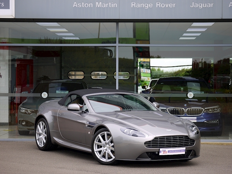 Aston Martin V8 Vantage 4.7 Roadster Manual - Large 35