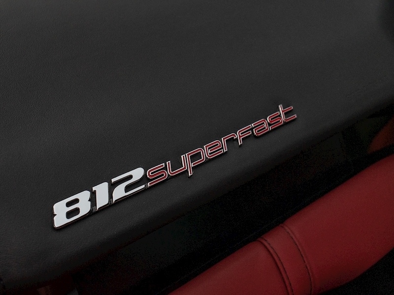 Ferrari 812 Superfast 6.5 V12 - Huge Specification - Large 32