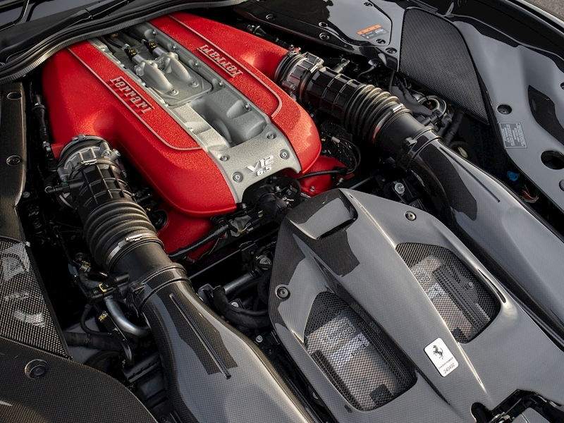 Ferrari 812 Superfast 6.5 V12 - Huge Specification - Large 35