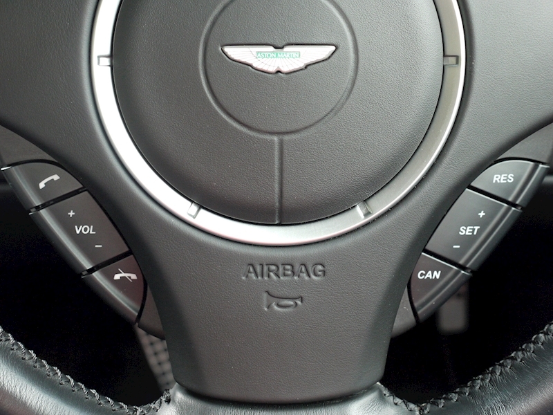 Aston Martin V8 Vantage 4.7 Coupe Sportshift II - Large 32