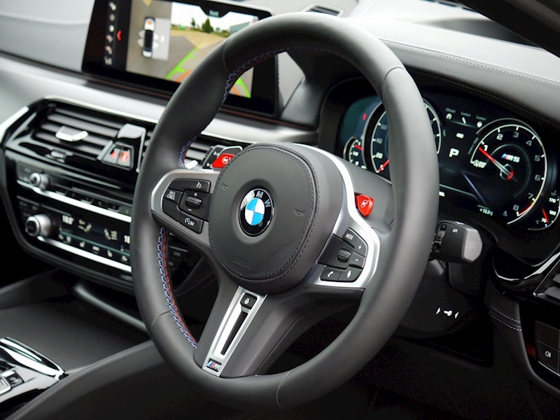 BMW M5 Competition 4.4 V8 - Large 3