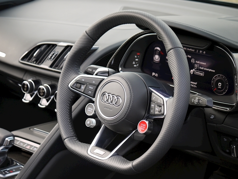 Audi R8 V10 Spyder Performance Carbon Black Edition - Large 3