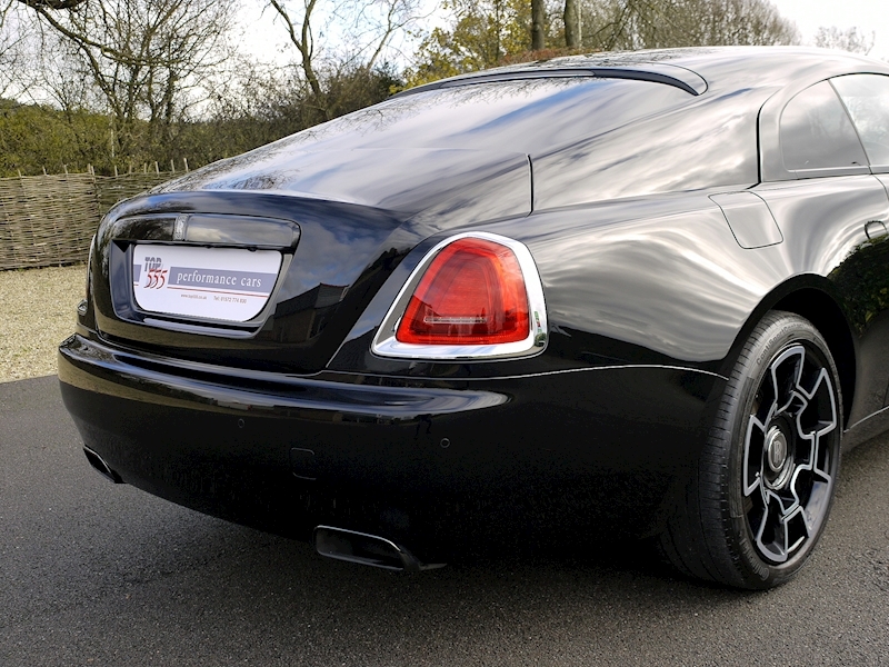 Rolls-Royce Wraith Black Badge - Large 18