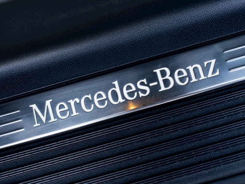 Mercedes-Benz V220d Sport Long - 8 Seater - Large 22